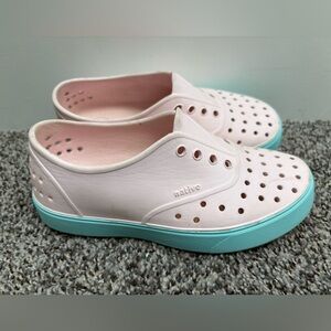 Native Miles Waterproof Sneakers Light Pink and Aqua Slip-Ons Big Kid Size 1Y